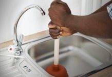 6 manières de déboucher un lavabo Lavabo bouché